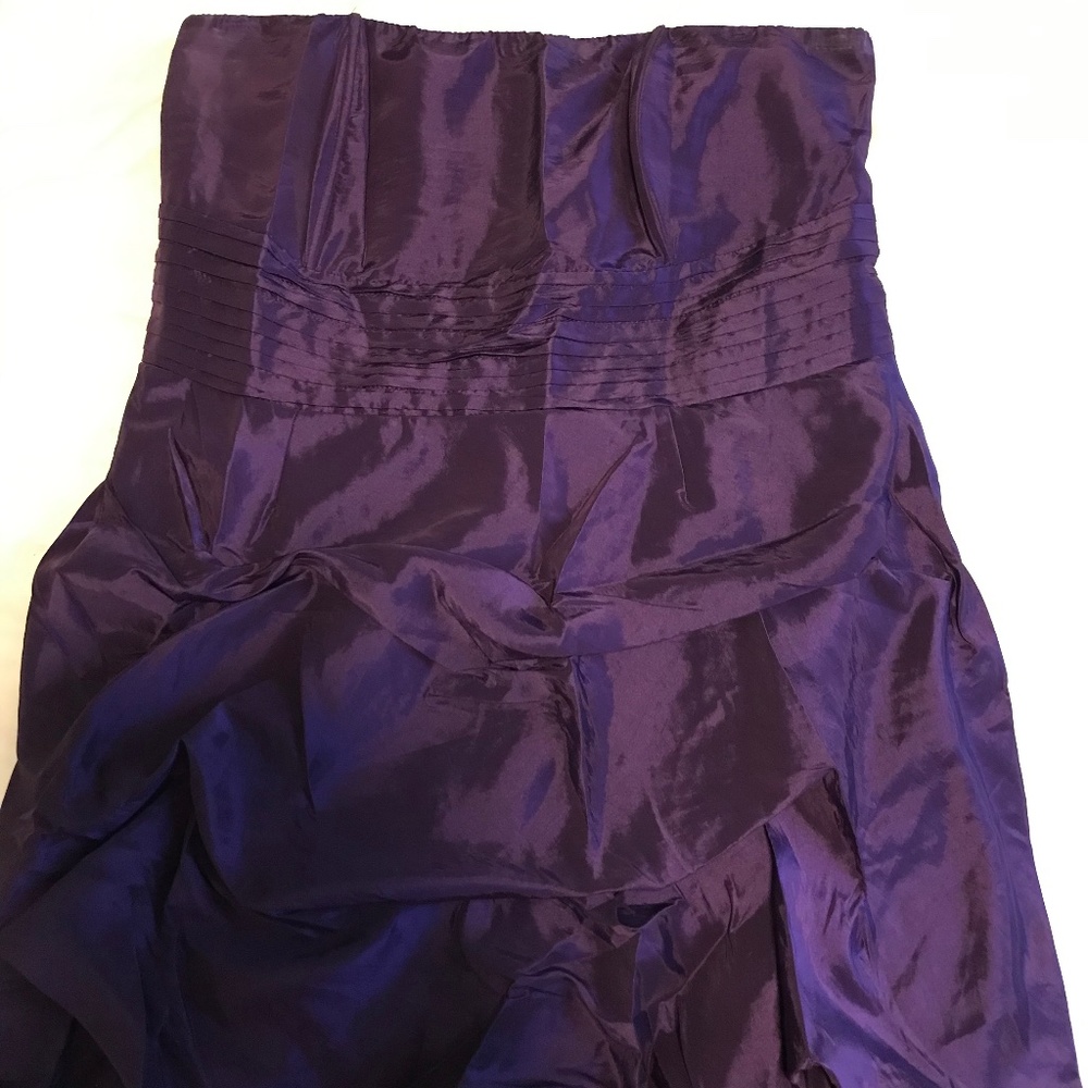 Purple strapless short dress